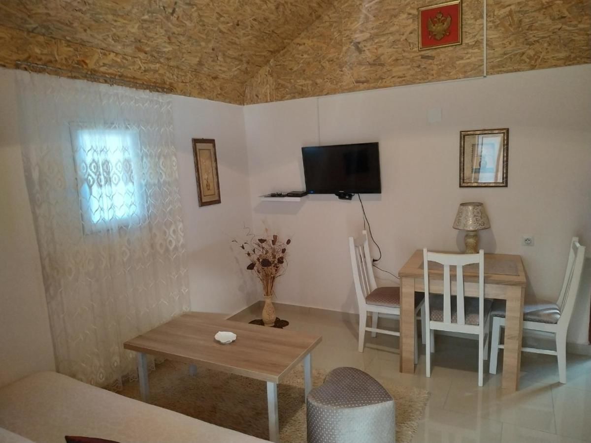 Апартаменты Apartment Helena Airport Подгорица