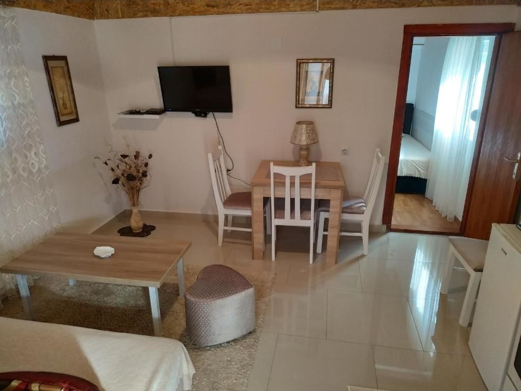 Апартаменты Apartment Helena Airport Подгорица